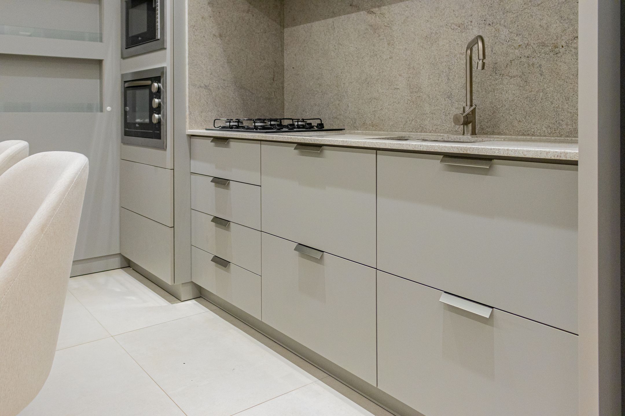Studio 1 quarto sendo 1 suíte para venda no bairro Praia da Cal em Torres