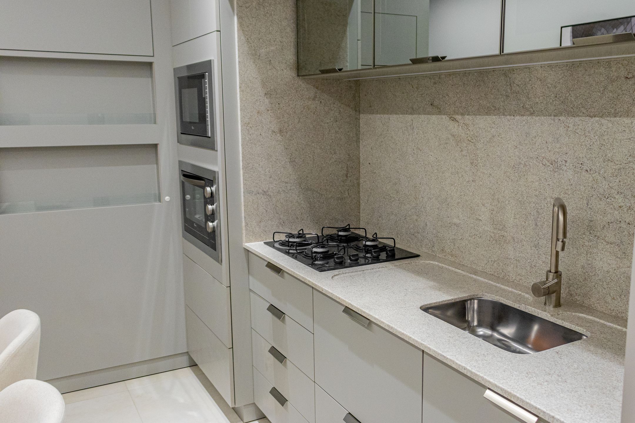 Studio 1 quarto sendo 1 suíte para venda no bairro Praia da Cal em Torres