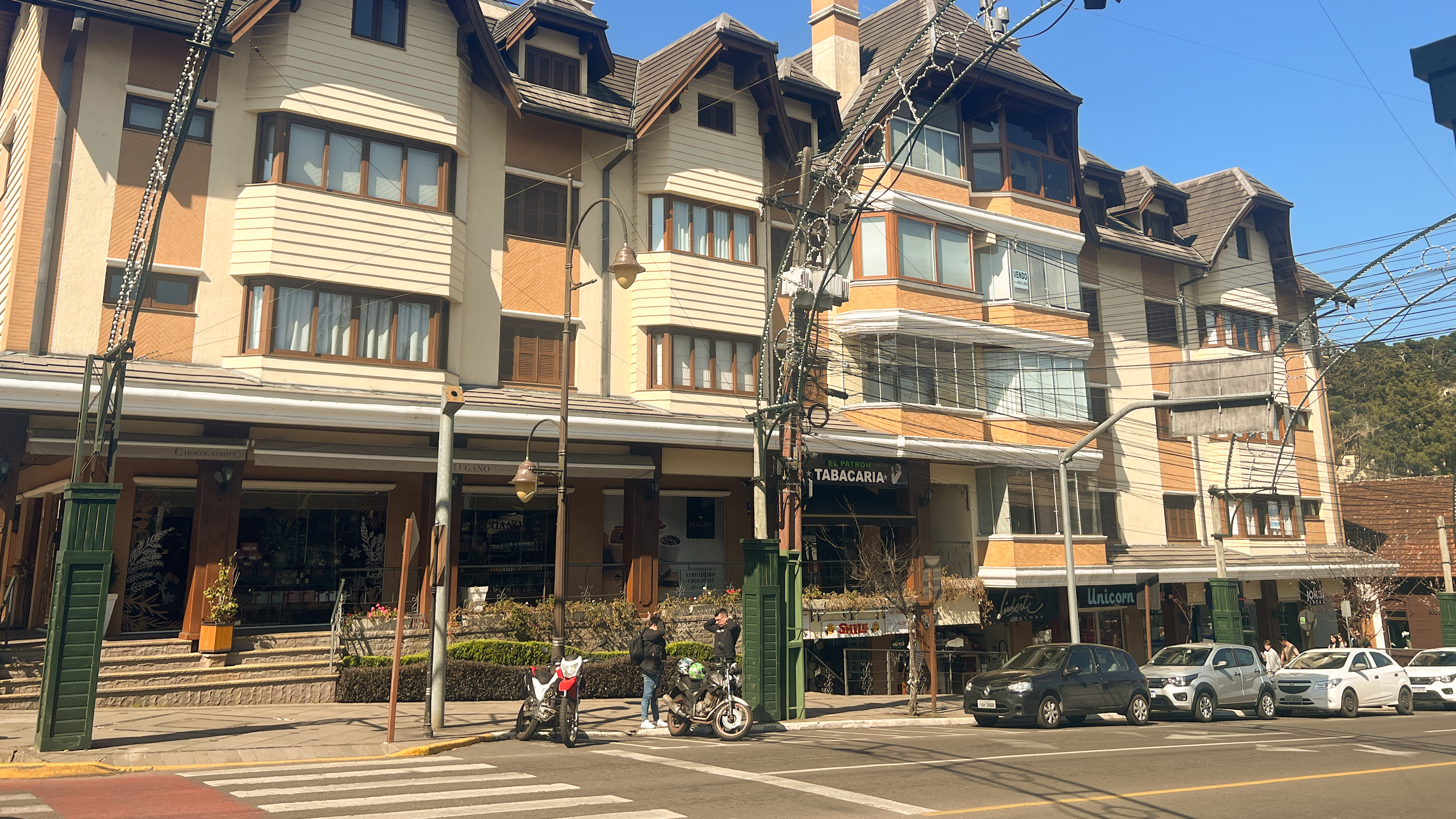 Apartamento 2 quartos sendo 1 suíte para venda no bairro Vila Suíça em Gramado