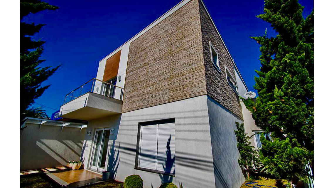 RBR Vende - Excelente casa mobiliada, com 3 dormitórios no Altos do Seminário.