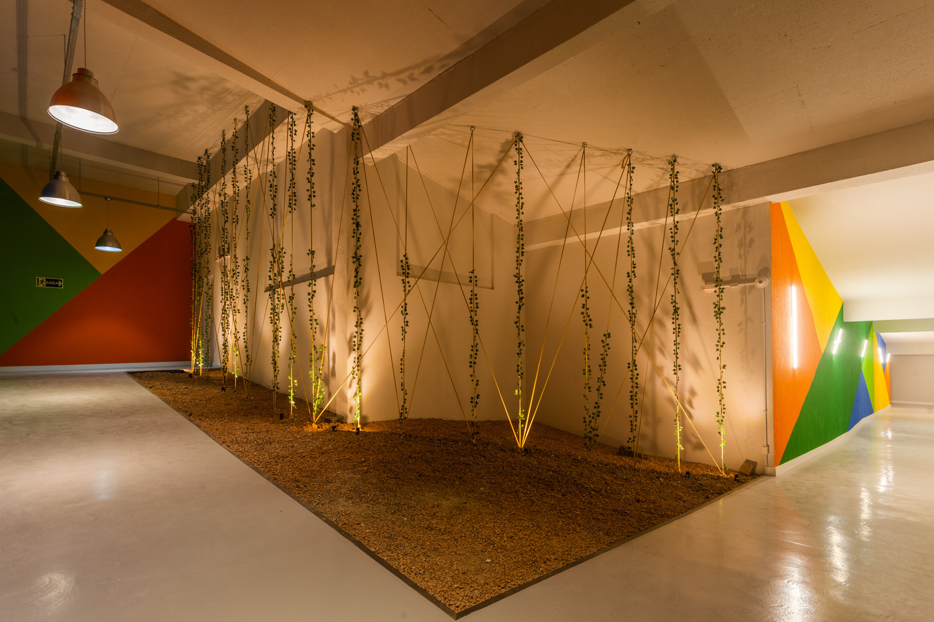 Apartamento 2 quartos sendo 1 suíte para venda no bairro Panazzolo em Caxias do Sul