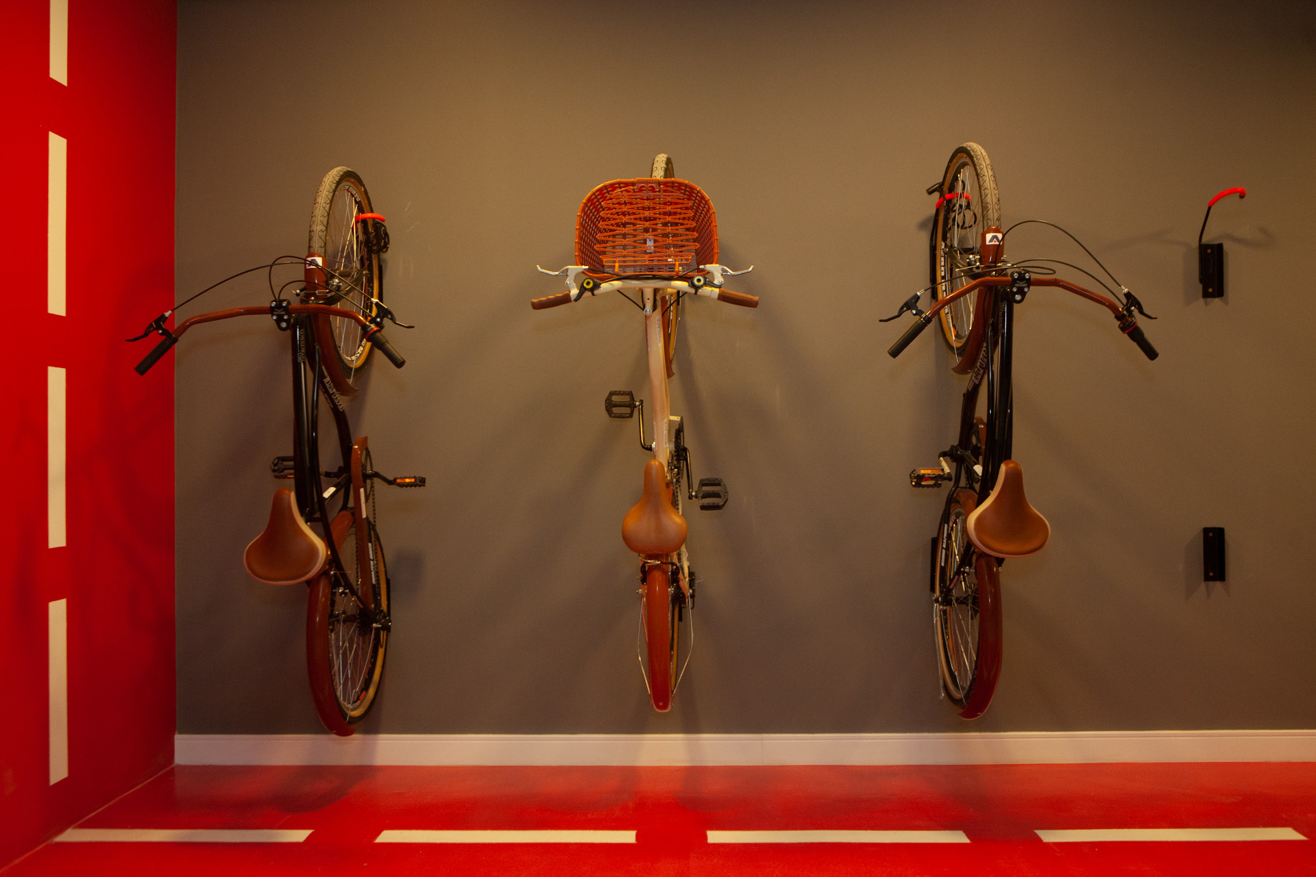 Apartamento 2 quartos sendo 1 suíte para venda no bairro Panazzolo em Caxias do Sul