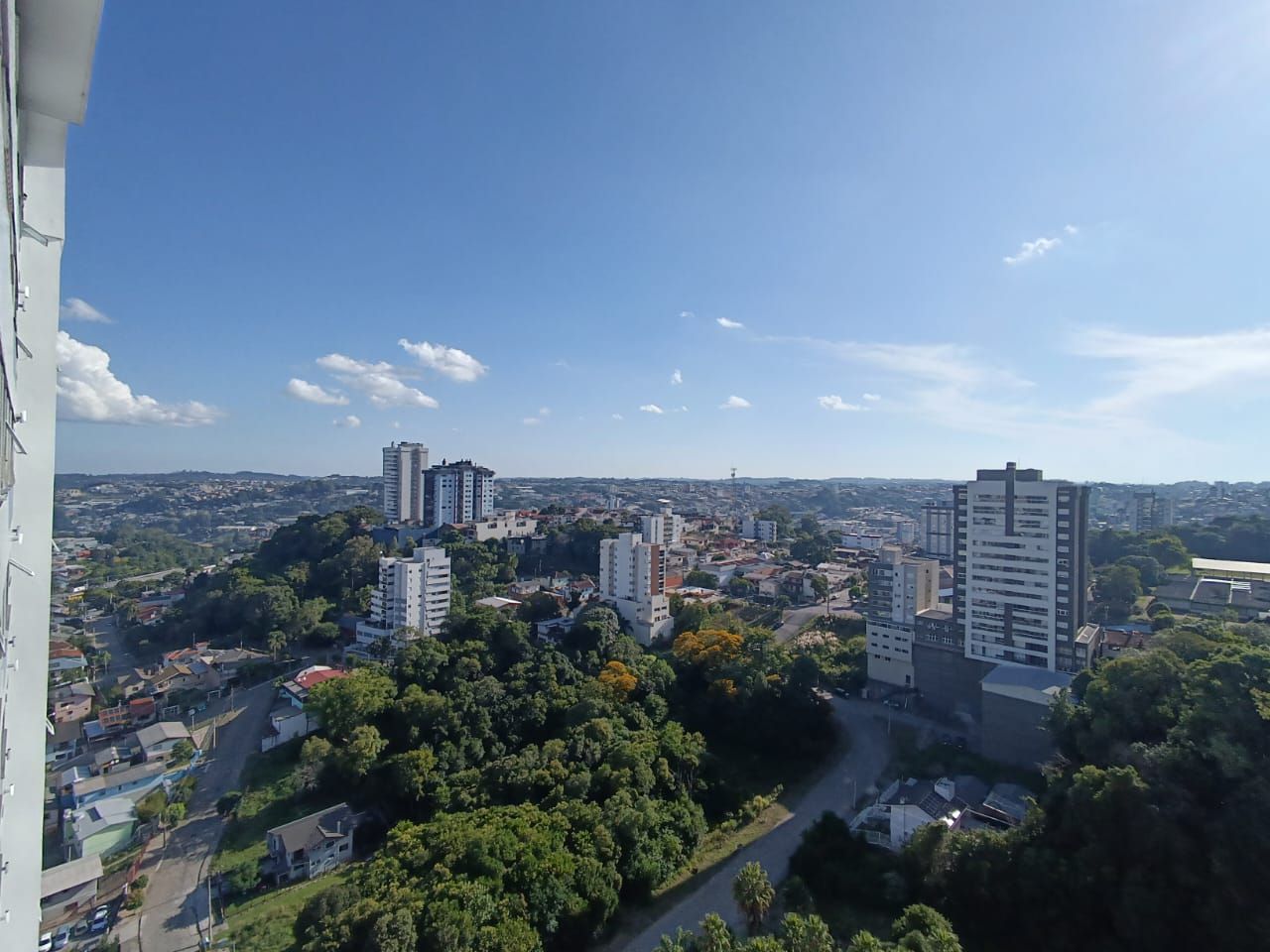 Apartamento 2 quartos sendo 1 suíte para venda no bairro Panazzolo em Caxias do Sul