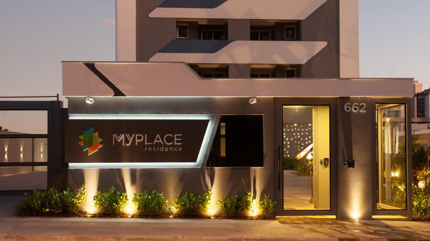 Apartamento 2 quartos sendo 1 suíte para venda no bairro Panazzolo em Caxias do Sul