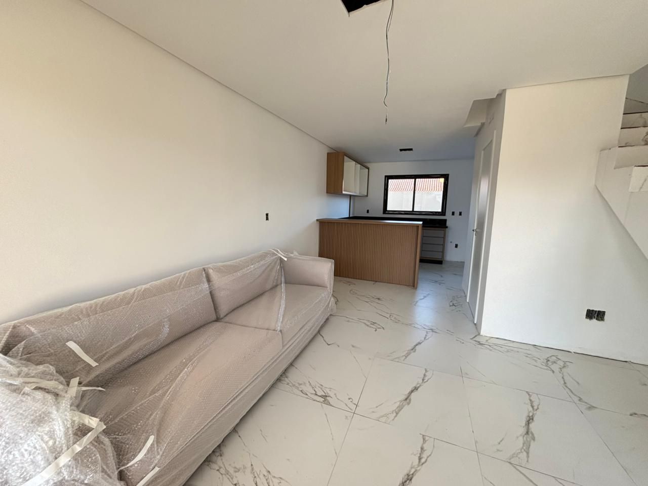 Sobrado Duplex 2 quartos sendo 2 suítes para venda no bairro Morada Das Palmeiras em Torres