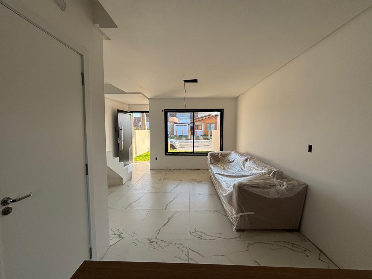 Sobrado Duplex 2 quartos sendo 2 suítes para venda no bairro Morada Das Palmeiras em Torres