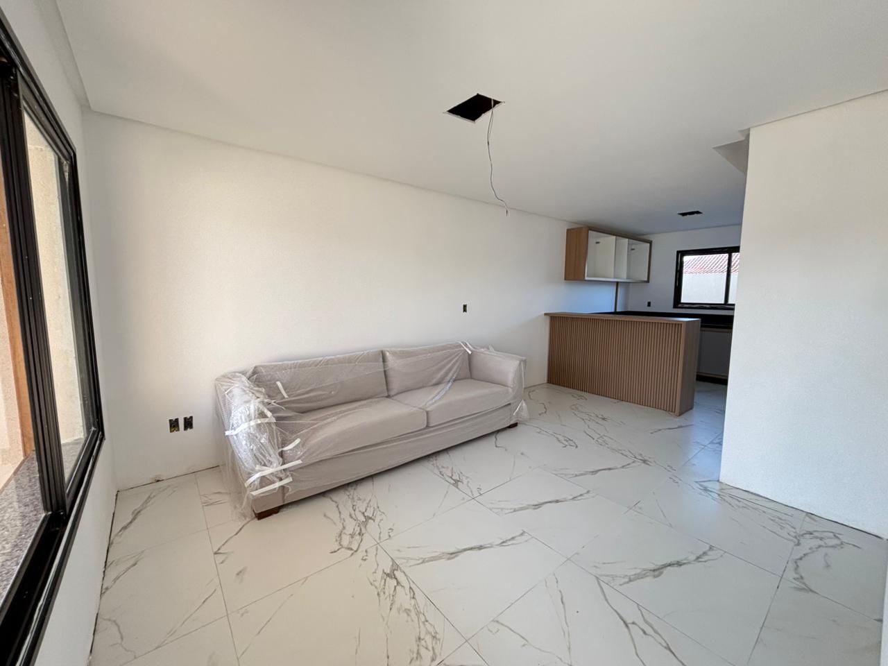 Sobrado Duplex 2 quartos sendo 2 suítes para venda no bairro Morada Das Palmeiras em Torres