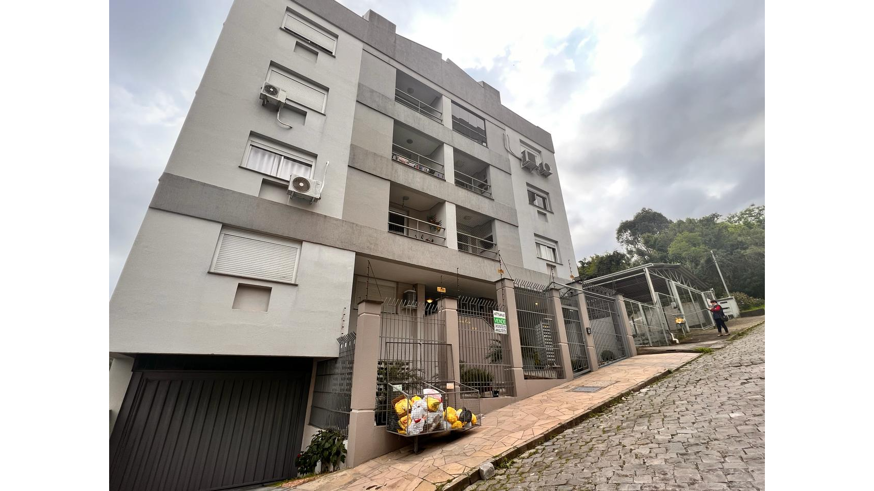 Apartamento 2 quartos para venda no bairro Charqueadas  em Caxias do Sul