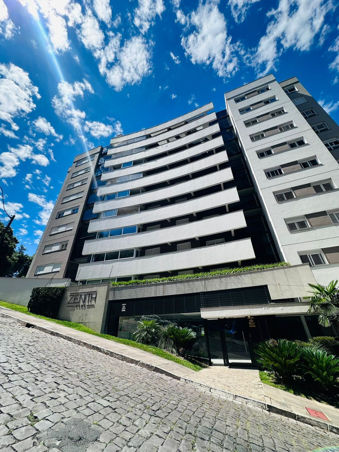 Apartamento 3 quartos sendo 1 suíte para venda no bairro Madureira em Caxias do Sul