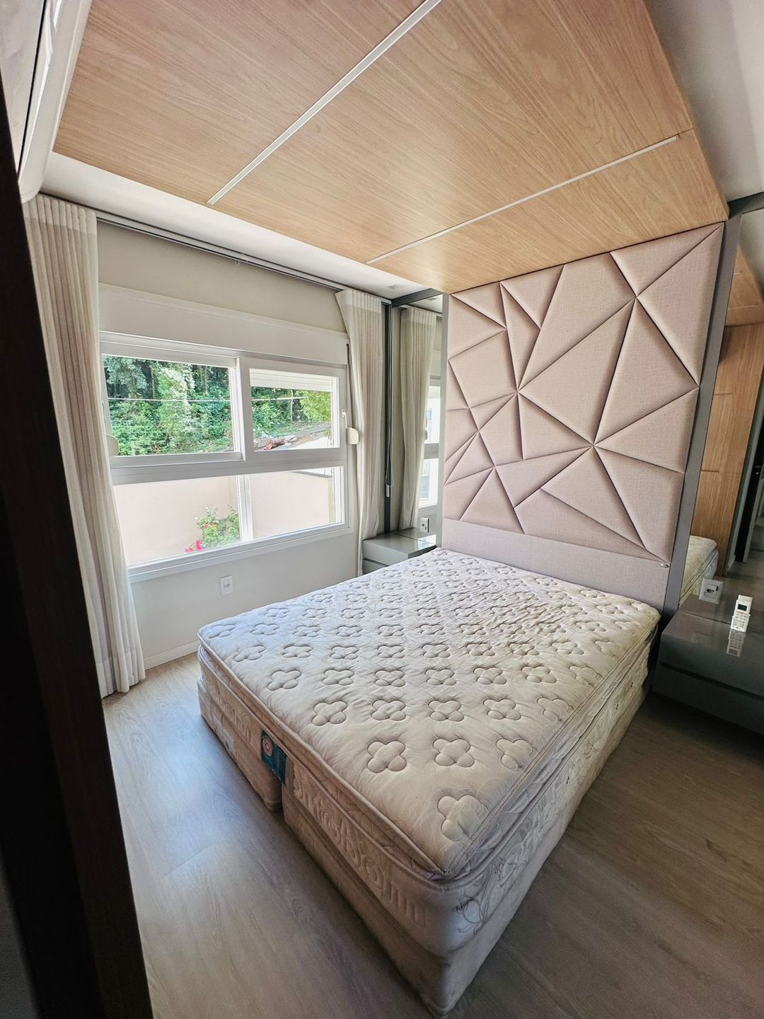 Apartamento 3 quartos sendo 1 suíte para venda no bairro Madureira em Caxias do Sul