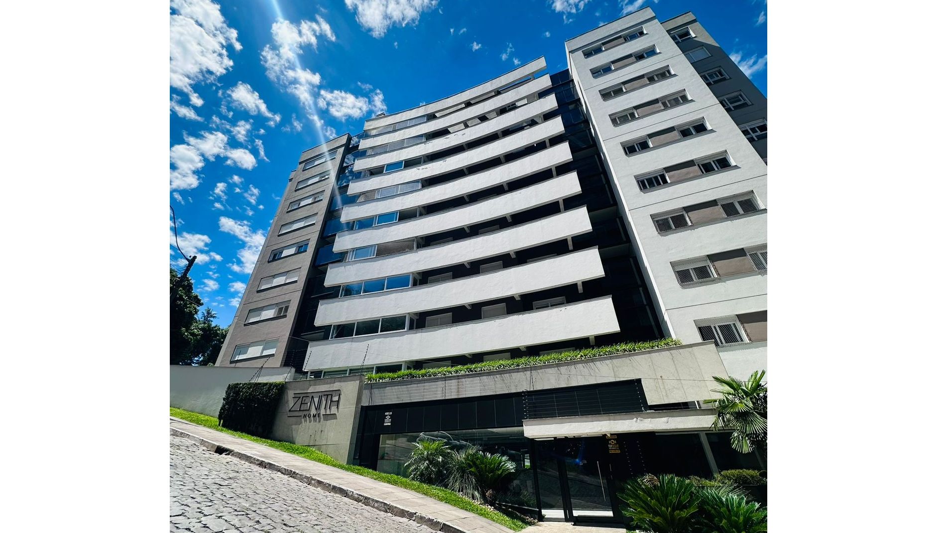 Apartamento 3 quartos sendo 1 suíte para venda no bairro Madureira em Caxias do Sul