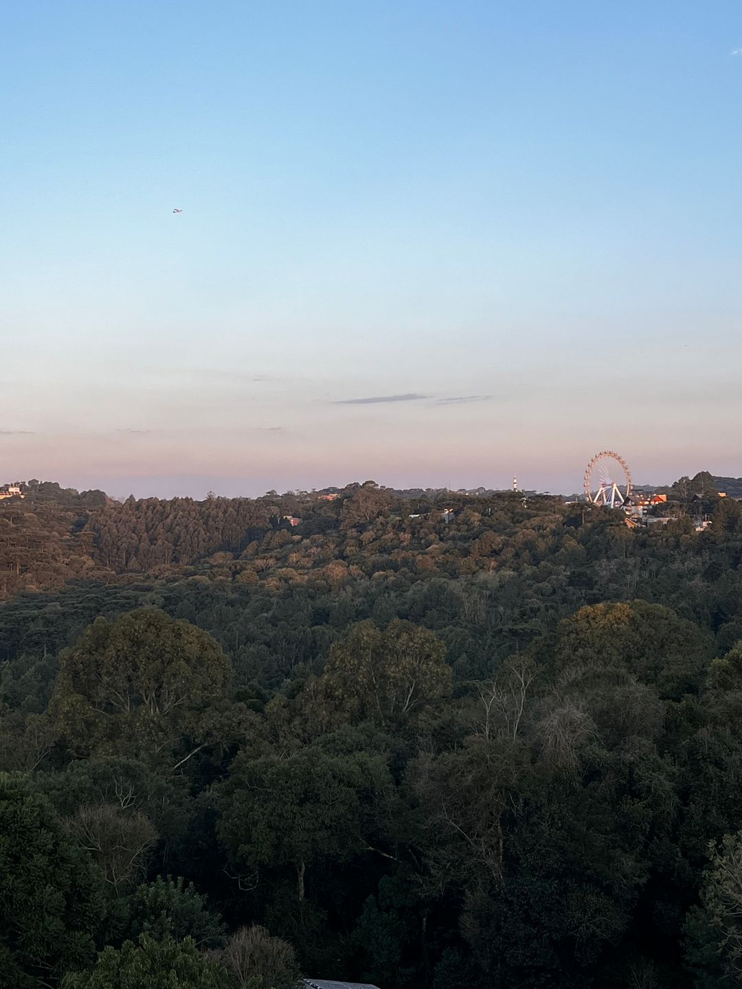 Apartamento 2 quartos sendo 2 suítes para venda no bairro Carniel em Gramado