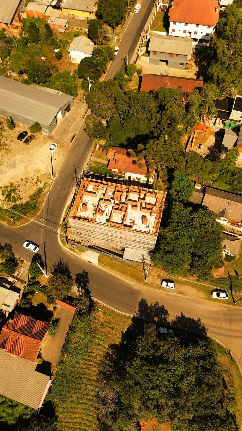 Apartamento 2 quartos sendo 2 suítes para venda no bairro Carniel em Gramado