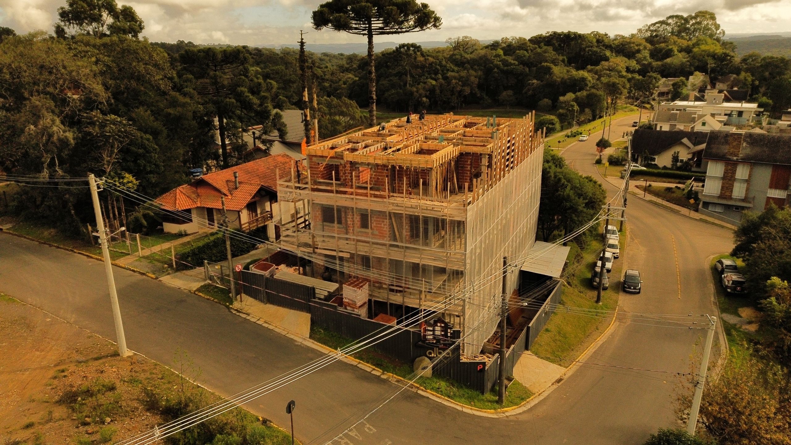 Apartamento 2 quartos sendo 2 suítes para venda no bairro Carniel em Gramado