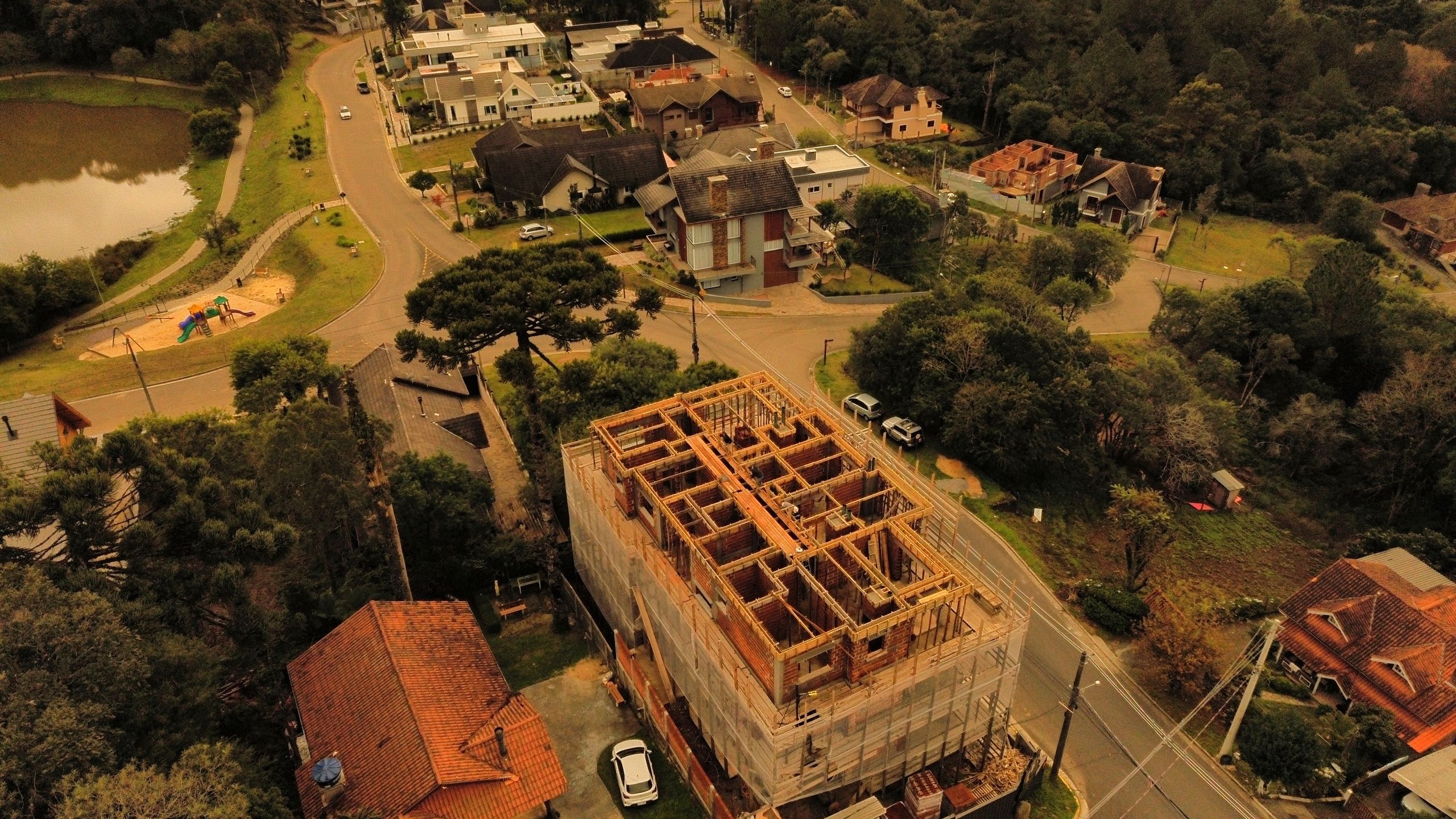 Apartamento 2 quartos sendo 2 suítes para venda no bairro Carniel em Gramado
