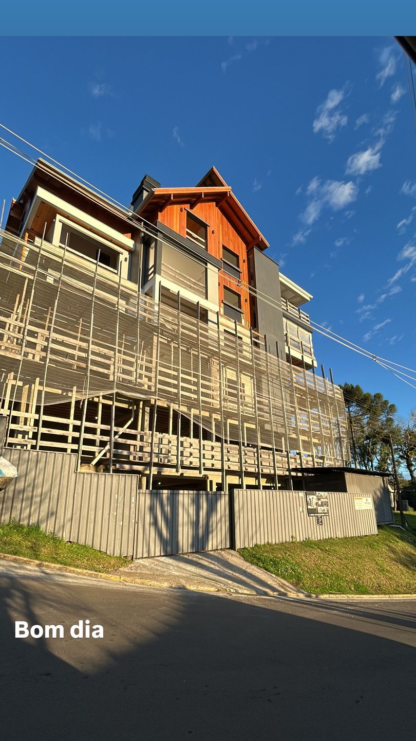 Apartamento para venda no bairro Carniel em Gramado