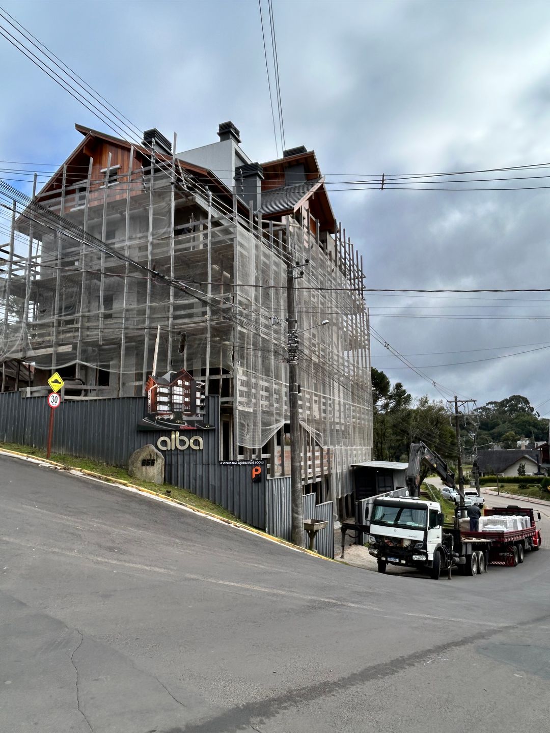 Apartamento para venda no bairro Carniel em Gramado