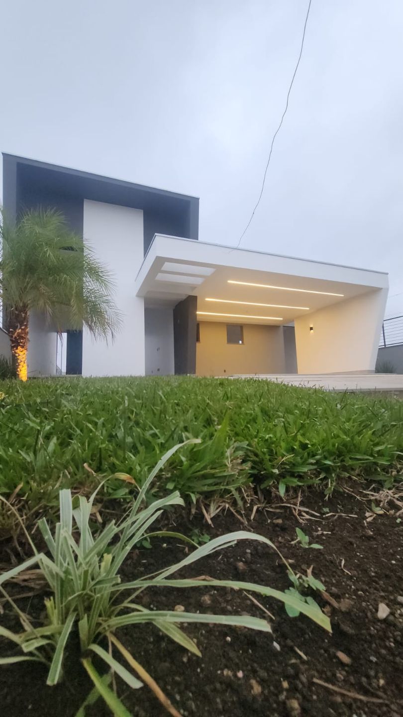 Casa para venda no bairro Ana Rech  em Caxias do Sul