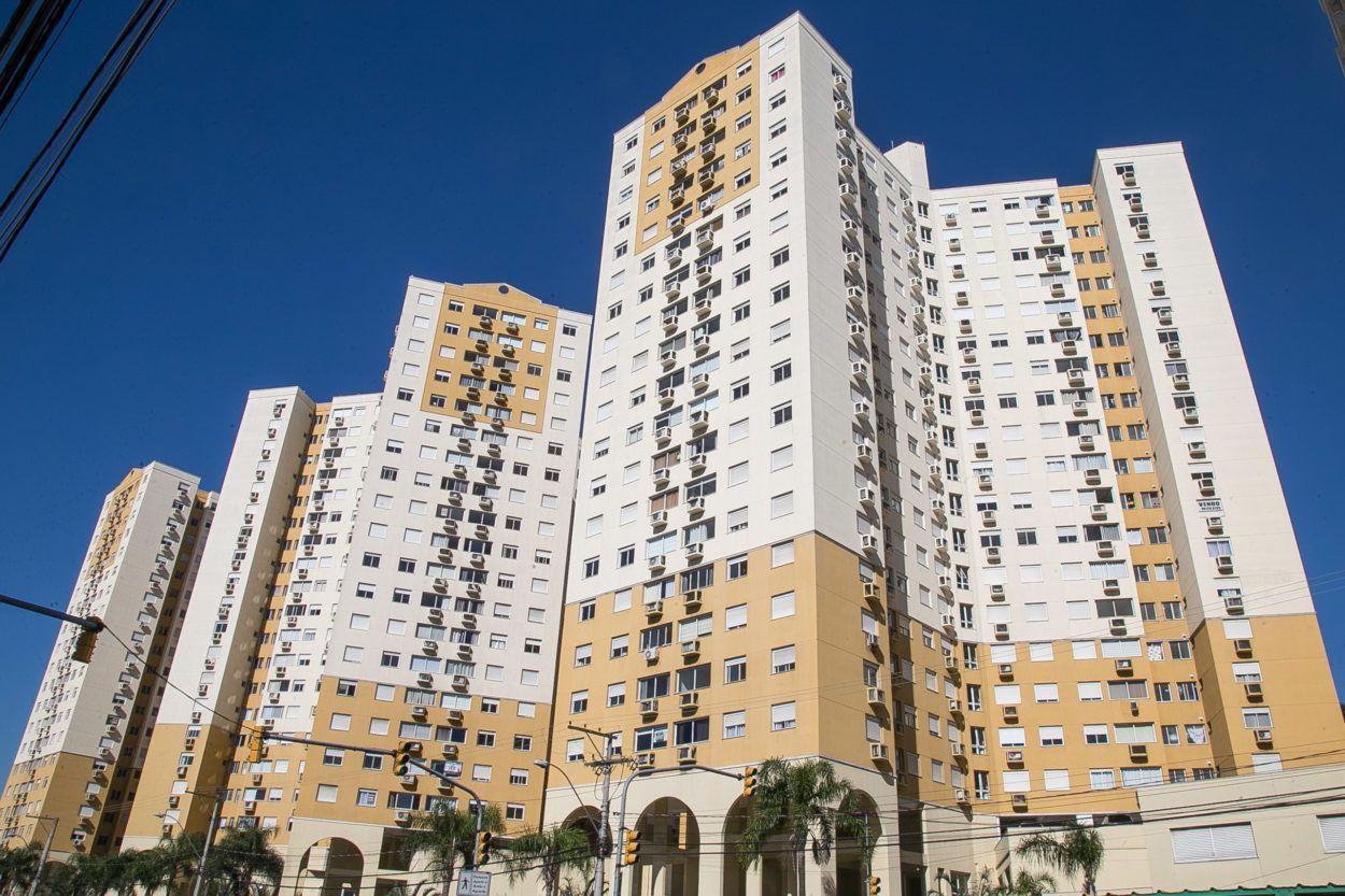 Apartamento para venda no bairro Santo Antônio em Porto Alegre