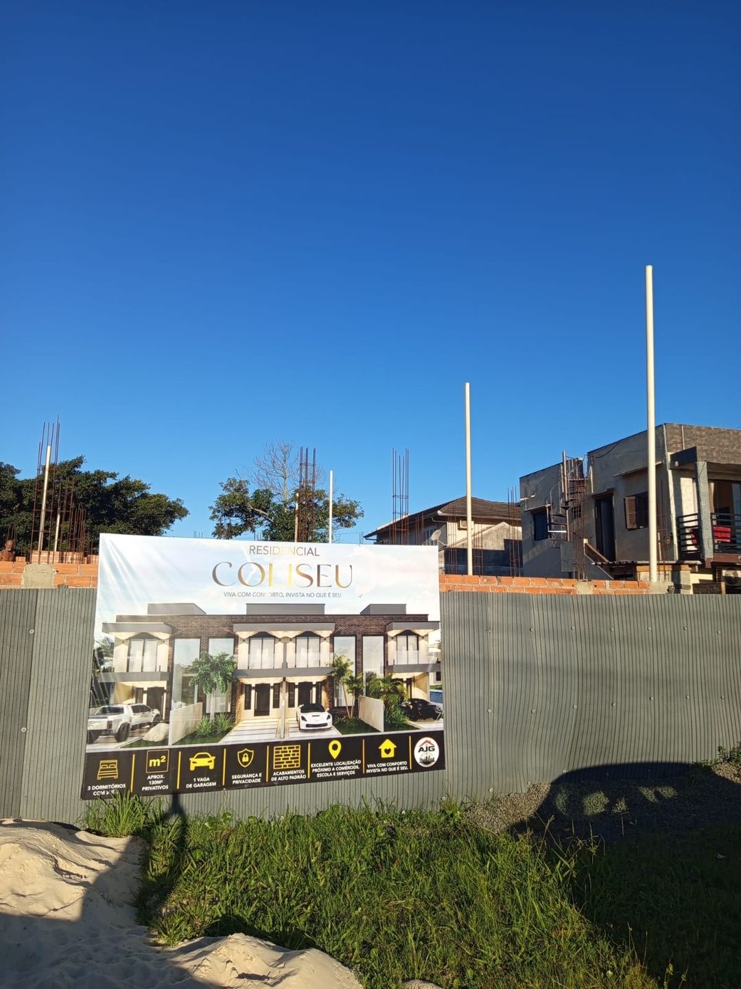 Sobrado Duplex para venda no bairro Igra Sul em Torres