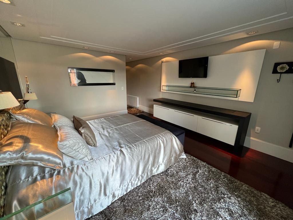 Casa 4 quartos sendo 1 suíte para venda no bairro Peterlongo em Garibaldi
