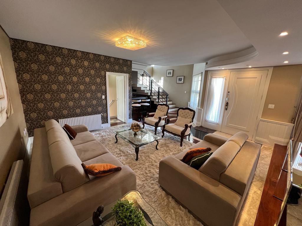 Casa 4 quartos sendo 1 suíte para venda no bairro Peterlongo em Garibaldi