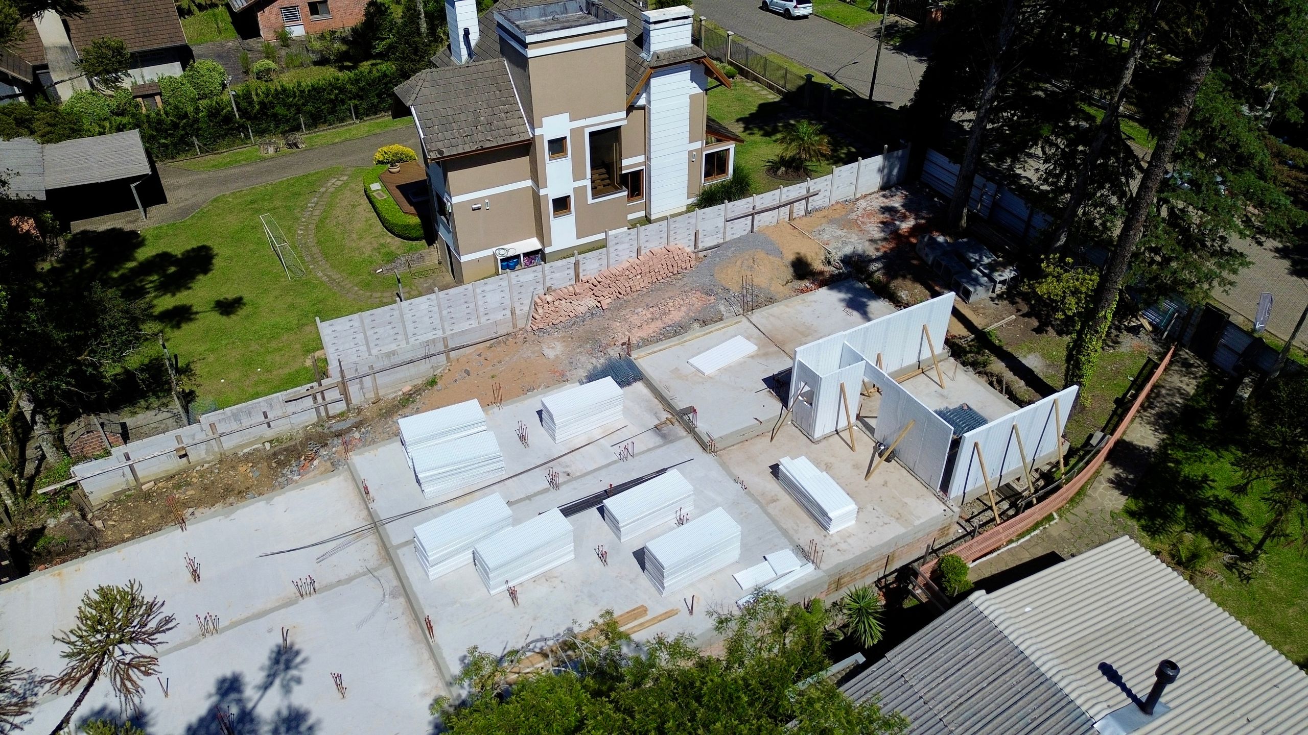 Casa de Condomínio para venda no bairro Vila Suzana em Canela