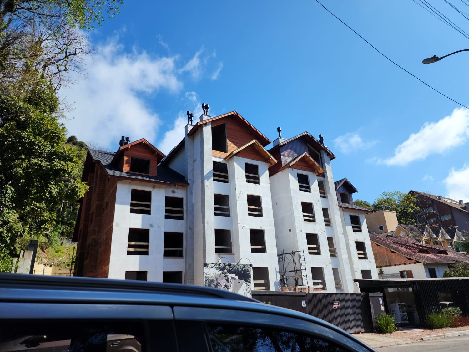 Apartamento 2 quartos sendo 2 suítes para venda no bairro Planalto em Gramado