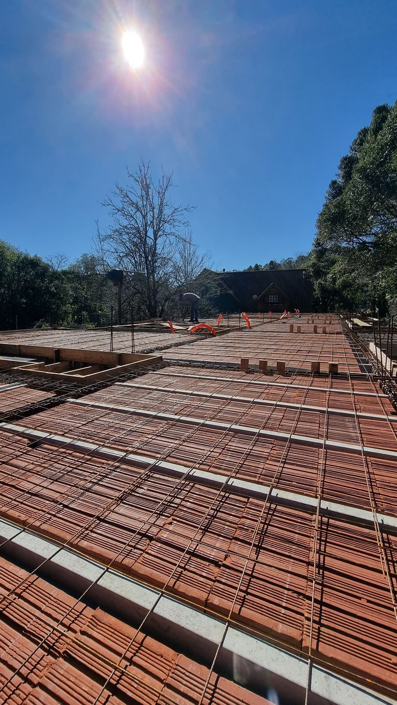 Casa 2 quartos sendo 2 suítes para venda no bairro Vale dos Pinheiros em Gramado