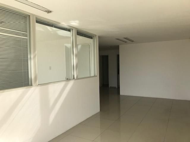 Sala Comercial Aérea para venda no bairro Centro Histórico em Porto Alegre
