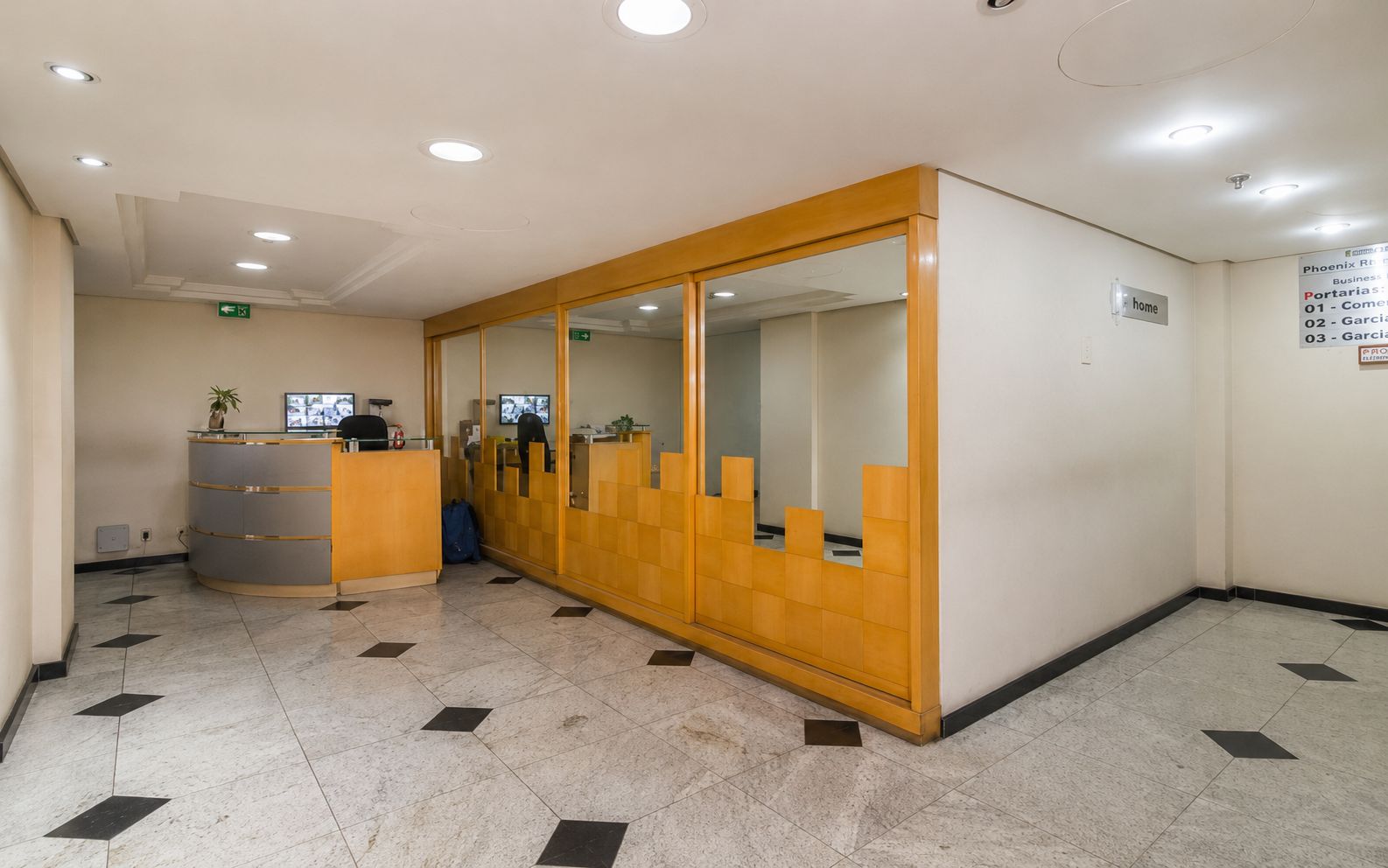 Sala Comercial Aérea para venda no bairro Menino Deus em Porto Alegre