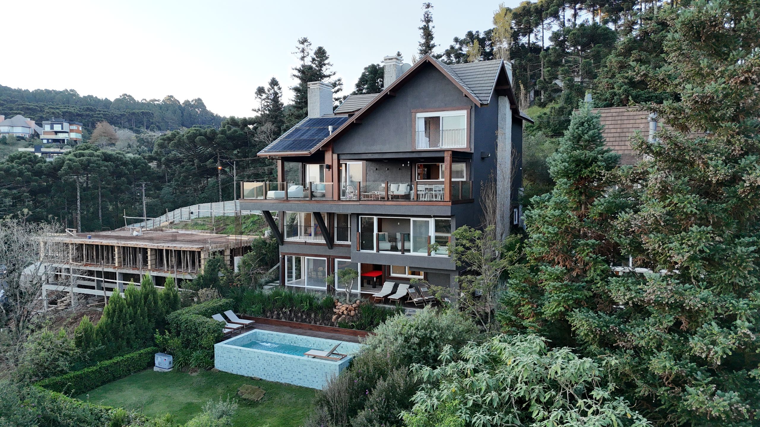 Casa 5 quartos sendo 5 suítes para venda no bairro Aspen Mountain em Gramado