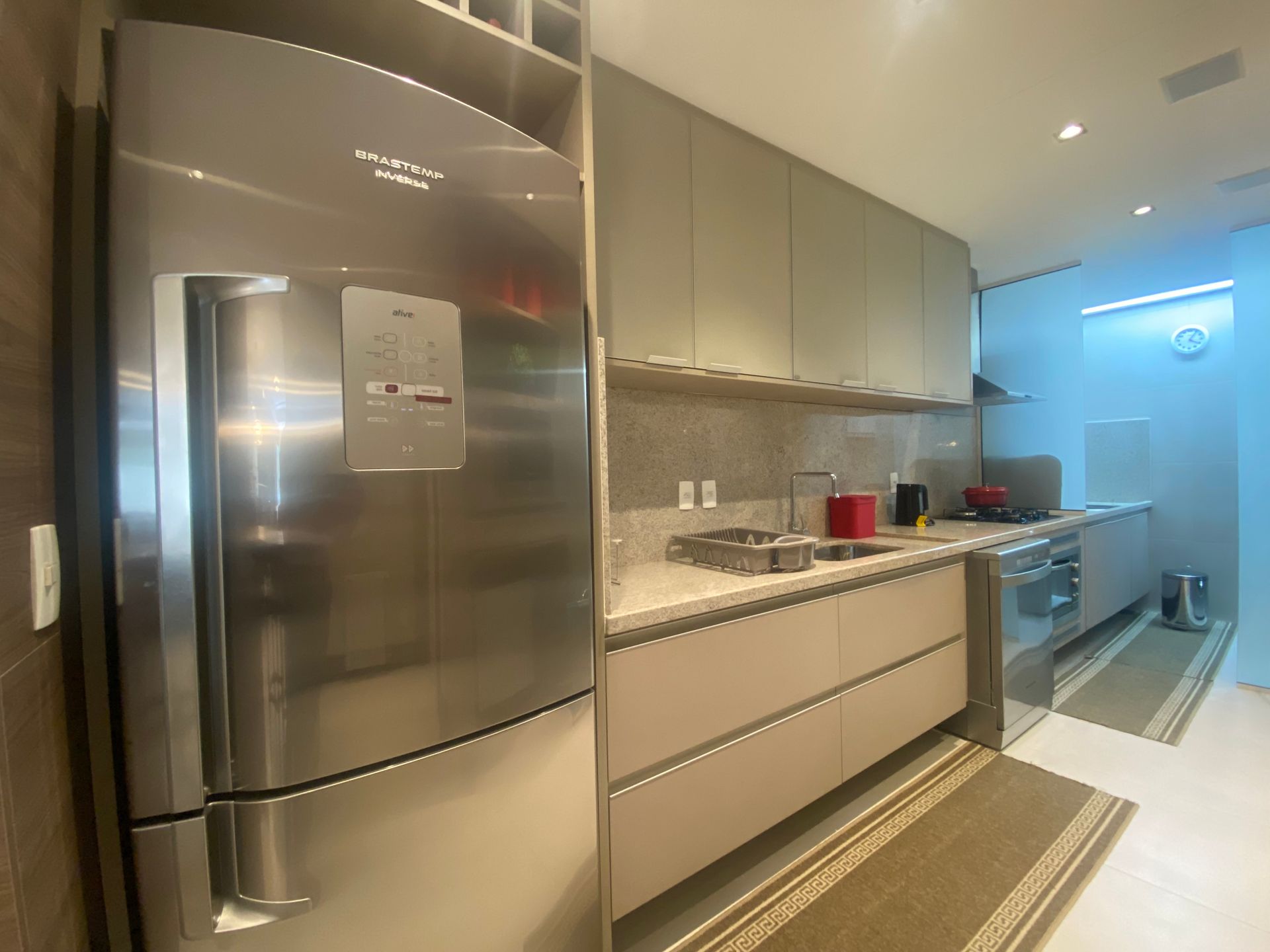 Apartamento à venda com 3 quartos, 162m² - Foto 19