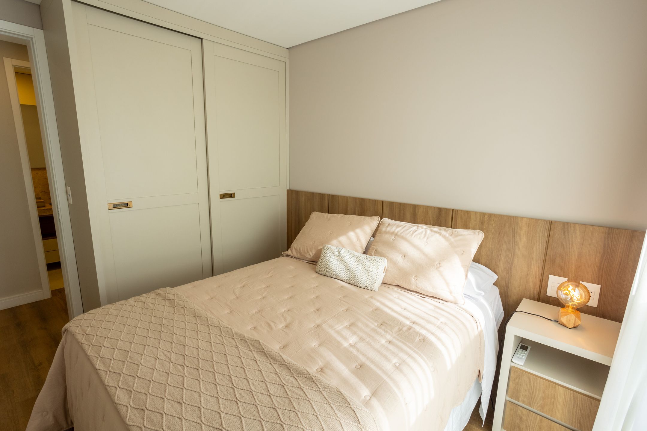 Apartamento à venda com 2 quartos, 70m² - Foto 22