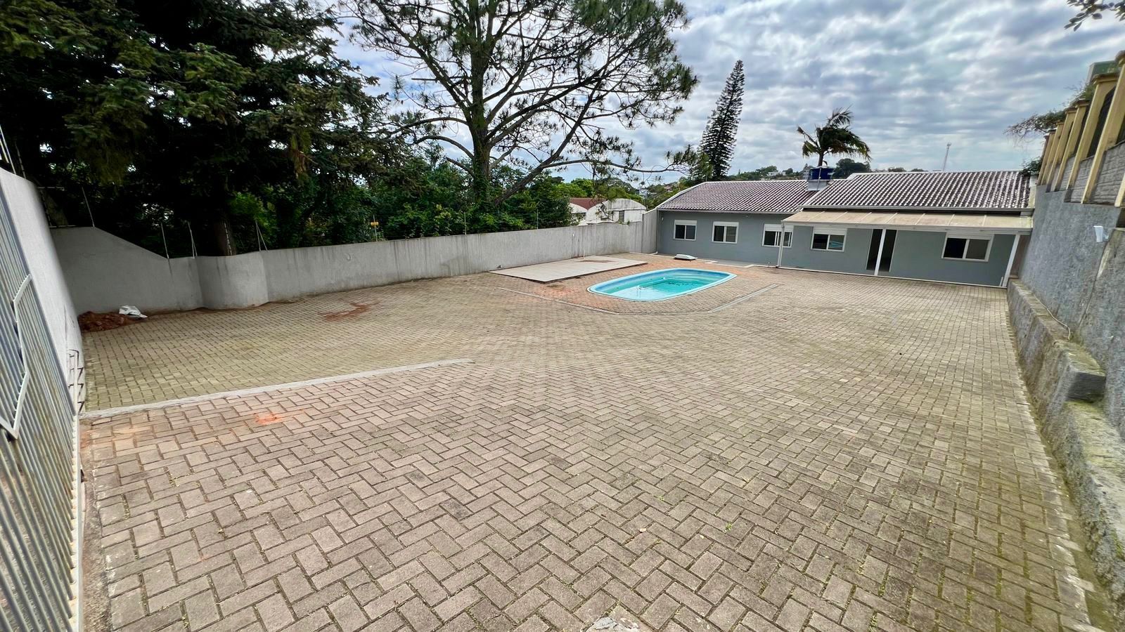 Casa 2 quartos sendo 1 suíte para venda no bairro Vila Nova em Novo Hamburgo