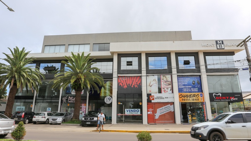 Loja para venda no bairro Igra em Torres