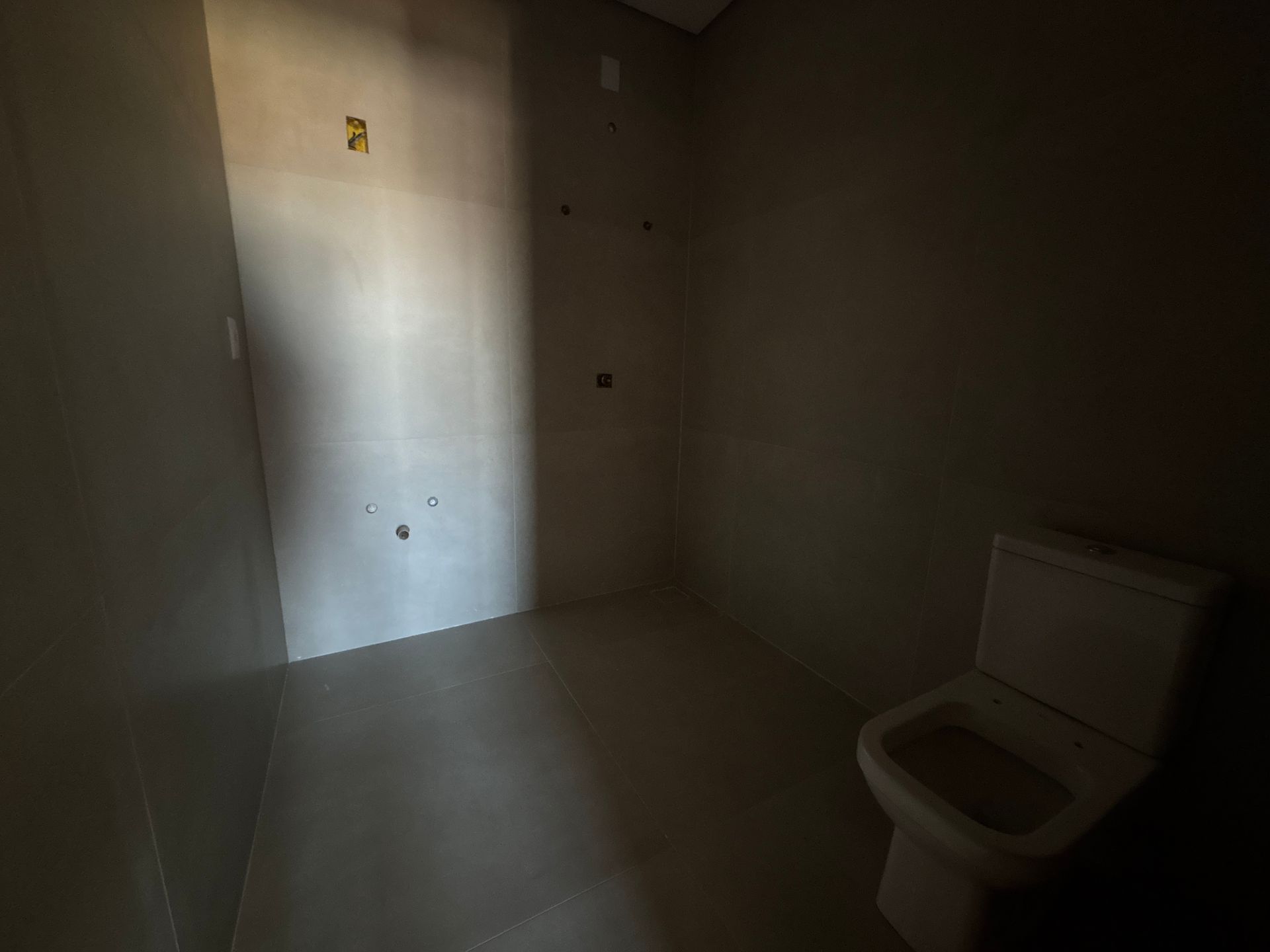 Sobrado Duplex 2 quartos sendo 2 suítes para venda no bairro Igra Sul em Torres