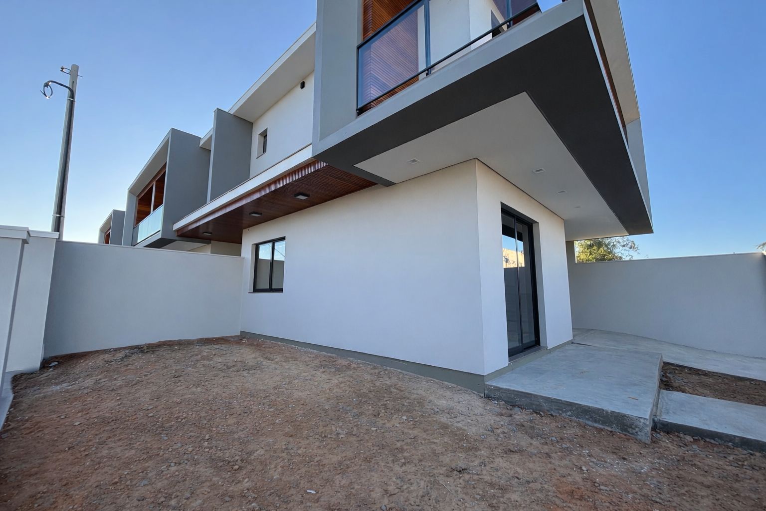 Sobrado Duplex para venda no bairro Igra Sul em Torres