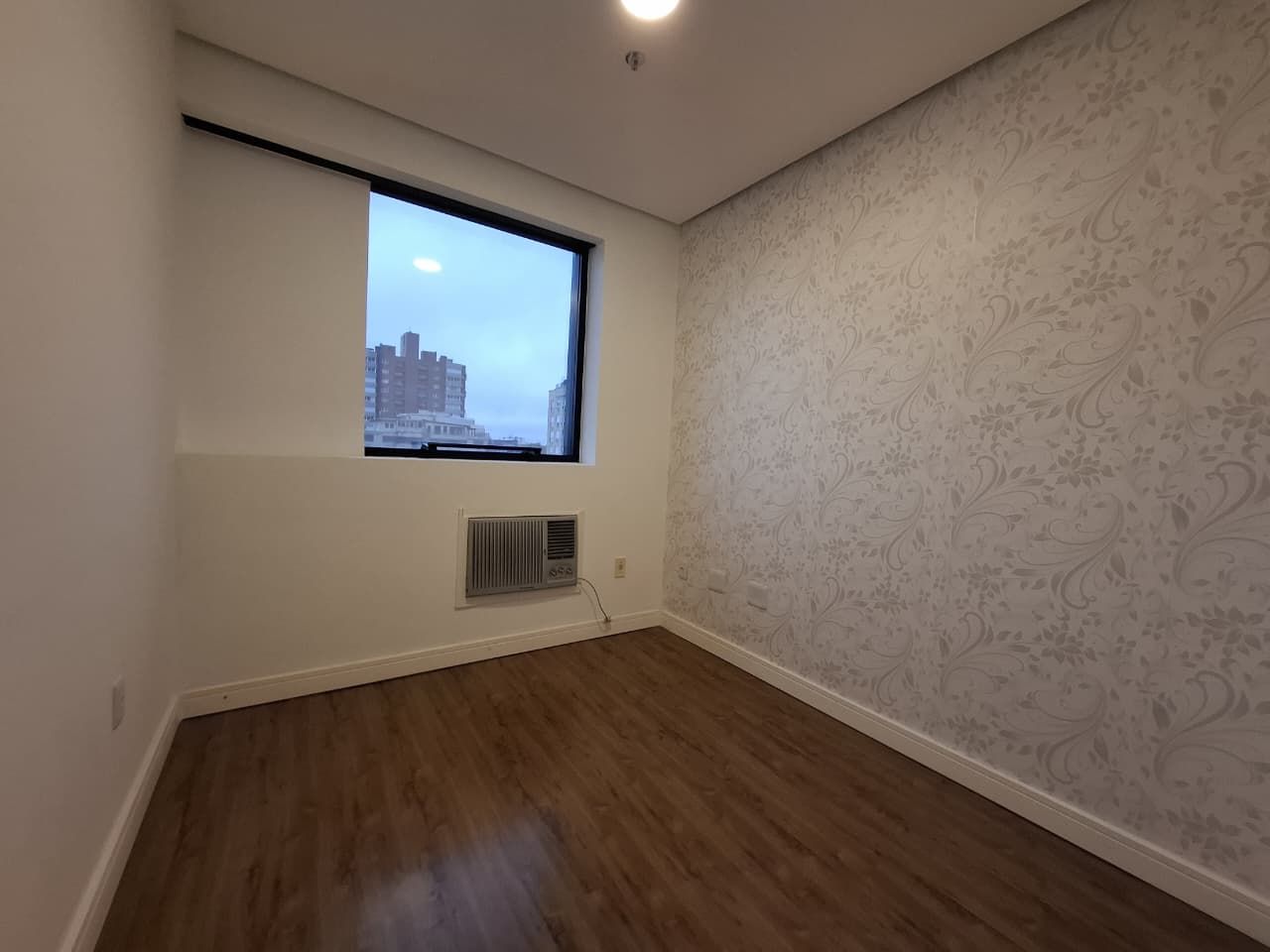 Sala Comercial Aérea para venda no bairro Auxiliadora em Porto Alegre