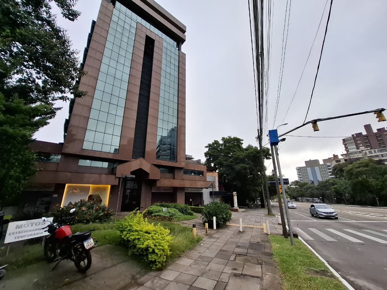 Sala Comercial Aérea para venda no bairro Auxiliadora em Porto Alegre