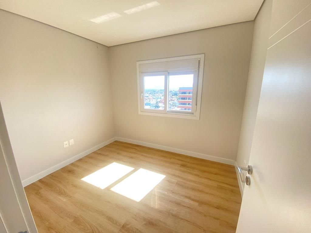 Apartamento 3 quartos sendo 1 suíte para venda no bairro Capão da Canoa em Capão da Canoa