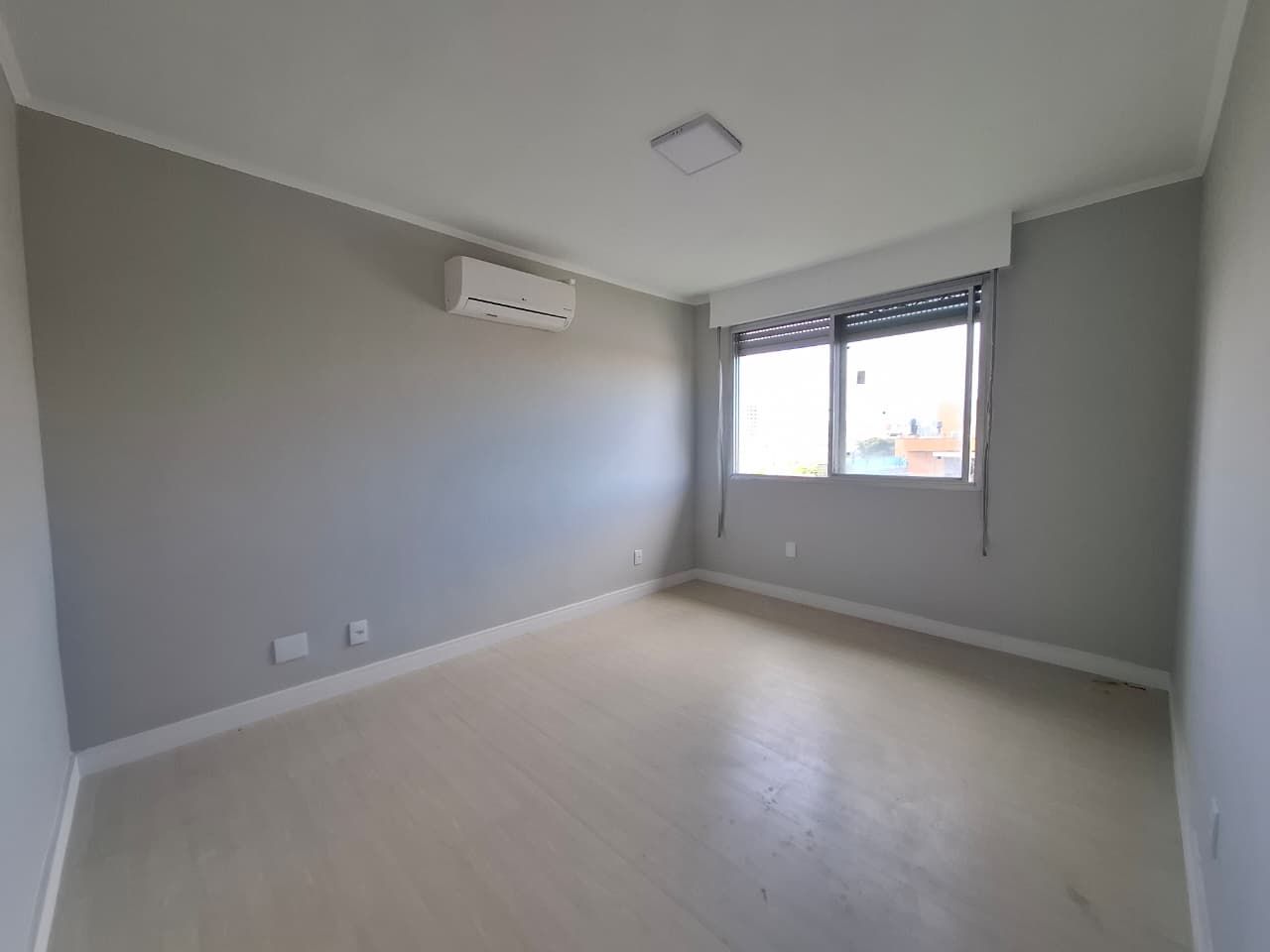 Apartamento para venda no bairro Azenha em Porto Alegre