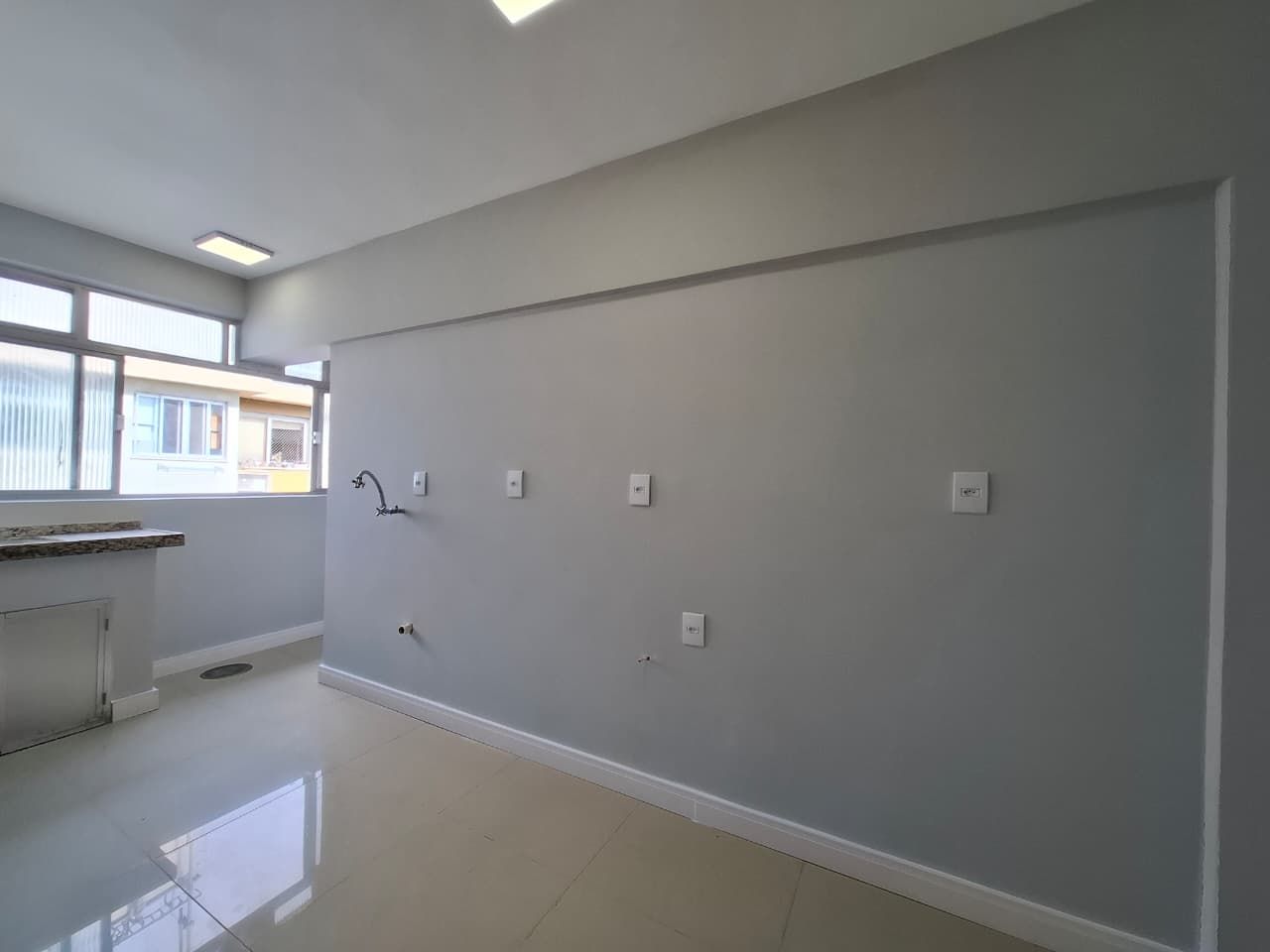 Apartamento para venda no bairro Azenha em Porto Alegre