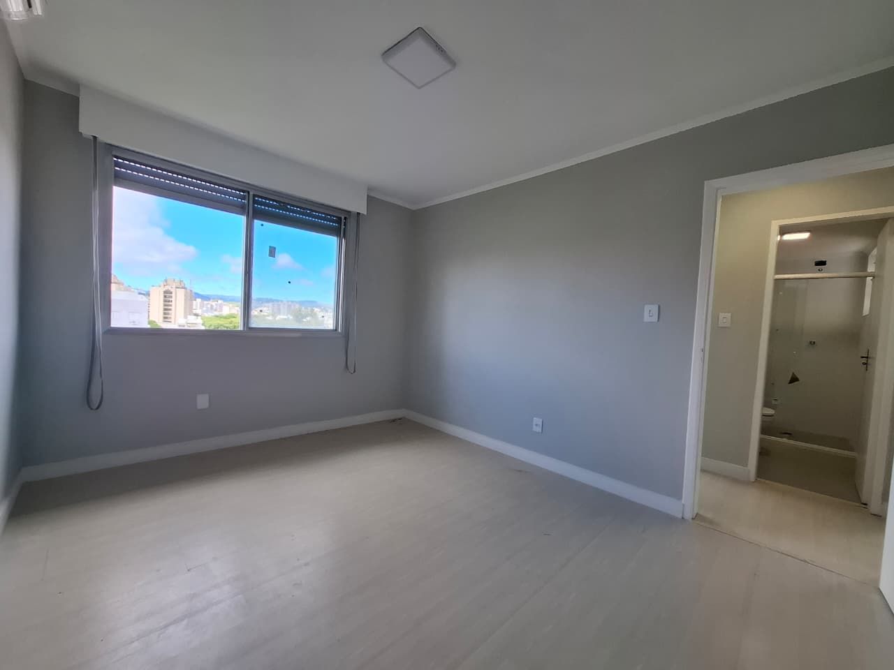 Apartamento para venda no bairro Azenha em Porto Alegre