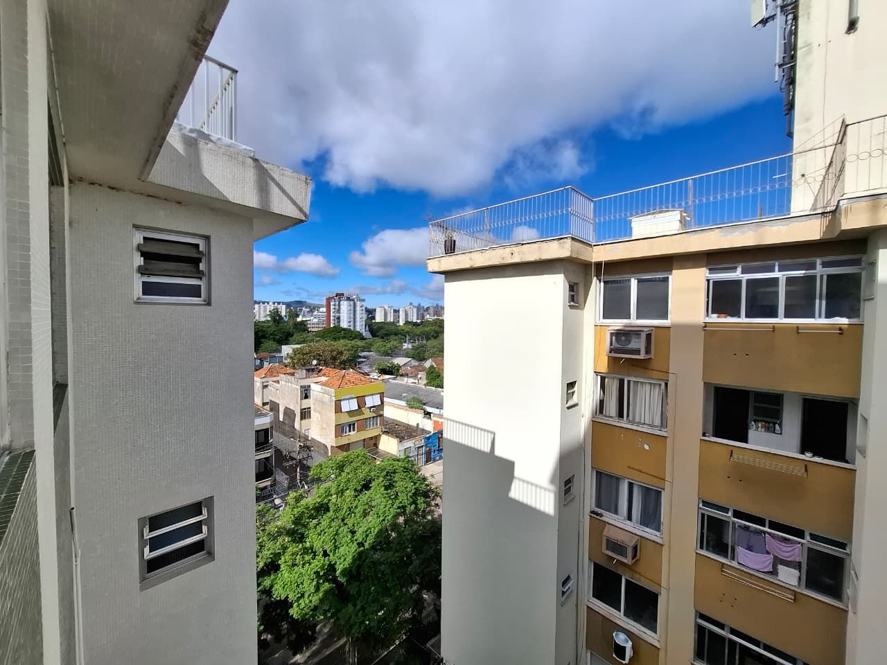 Apartamento para venda no bairro Azenha em Porto Alegre