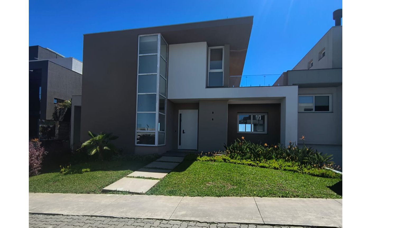 Casa 3 quartos sendo 3 suítes para venda no bairro Interlagos em Caxias do Sul