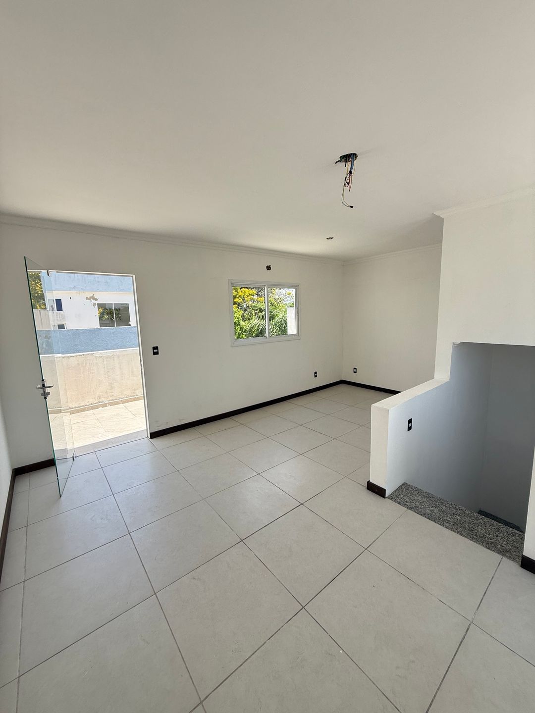 Casa 3 quartos sendo 1 suíte para venda no bairro Camaquã em Porto Alegre