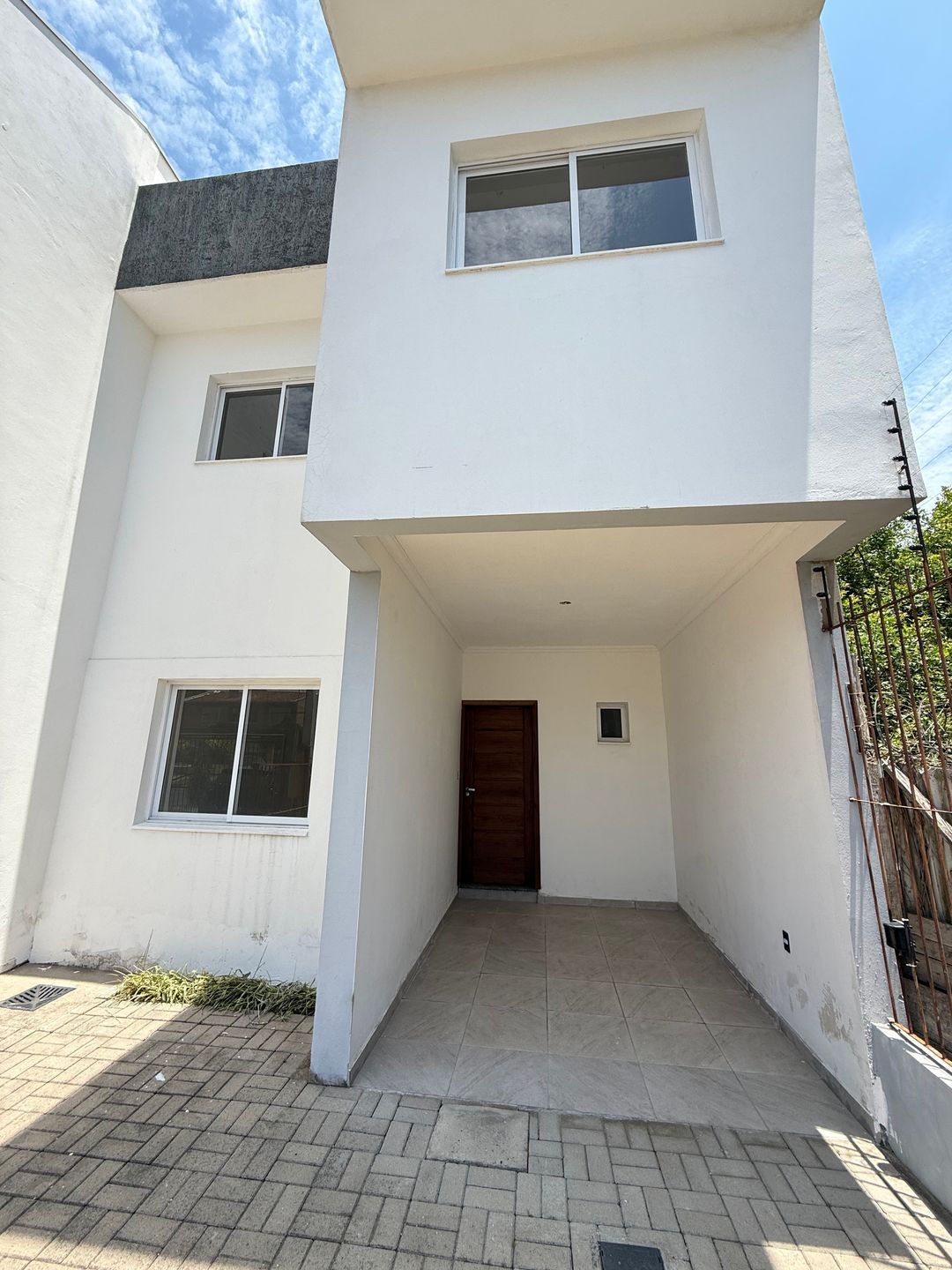 Casa 3 quartos sendo 1 suíte para venda no bairro Camaquã em Porto Alegre