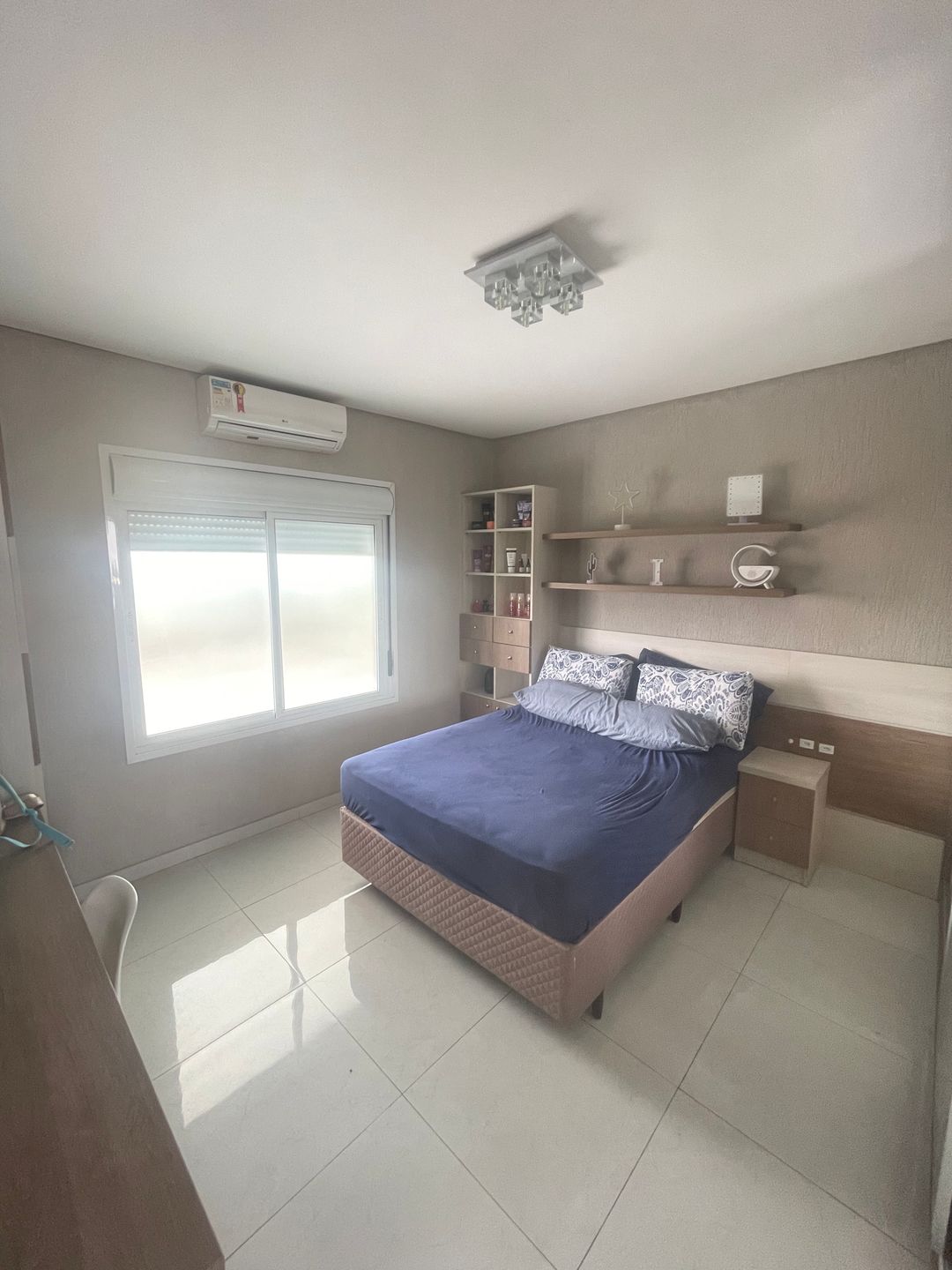 Casa para venda no bairro Centro em Viamão