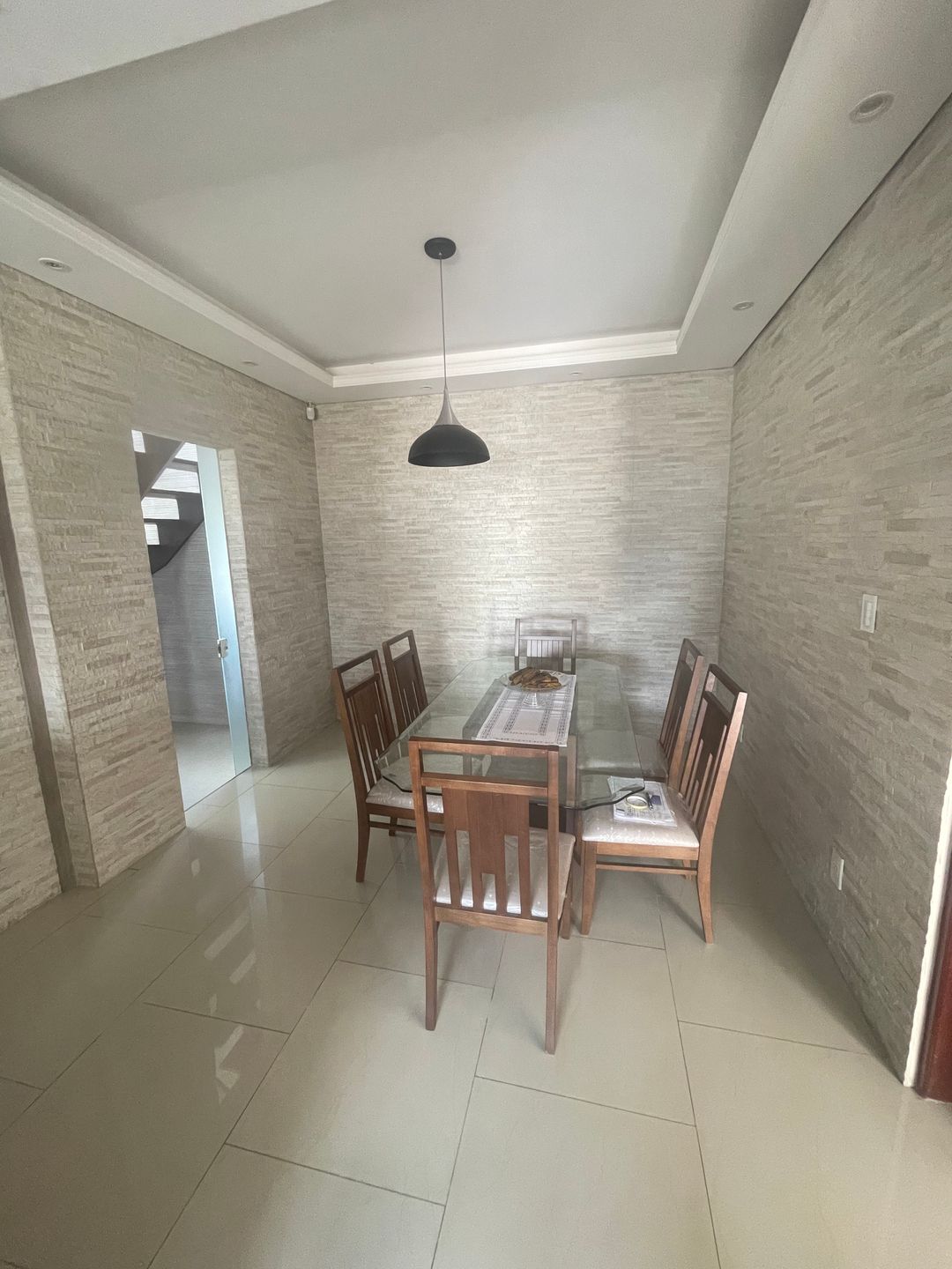 Casa para venda no bairro Centro em Viamão